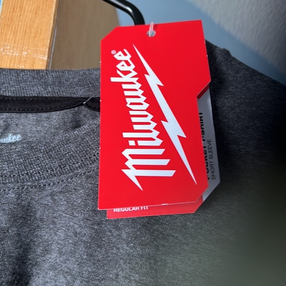 New - Picture 3 of 3